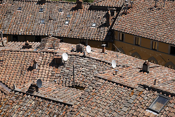 Image showing roof tops of castellina in chianti