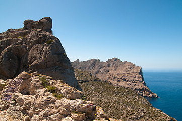 Image showing Cliff and blue sea