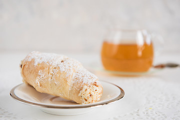 Image showing Tasty eclair on plate