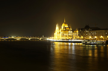 Image showing Hungarian Parliament in Budapest at night