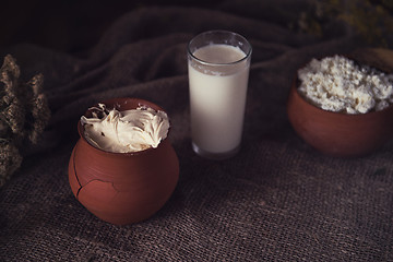 Image showing Organic milk cottage cheese and cream