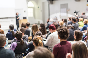 Image showing Woman giving presentation on business conference.