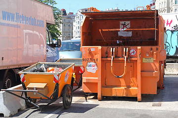 Image showing Press Containers