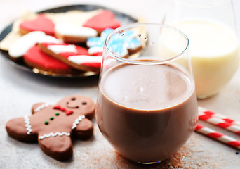 Image showing cocoa drink and gingerbread 