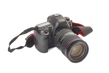 Image showing DSLR camre in white background