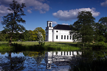 Image showing Church in hoersholm slotshave