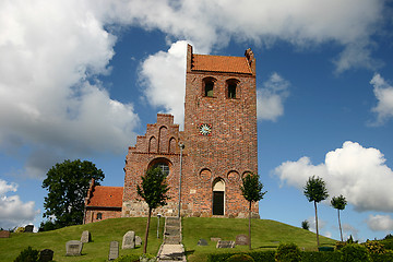 Image showing Kregme Church in 2004