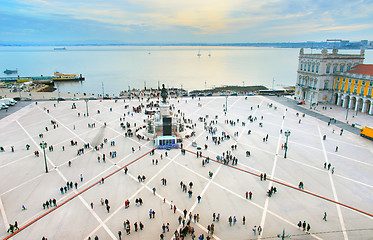 Image showing Crowded Commercial square, Lisbon, Portugal