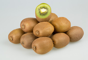 Image showing Green kiwi
