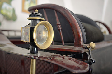 Image showing Old carriage lamp