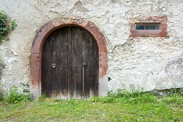 Image showing old wooden door gate