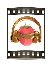 Image showing tomato with sun glass and headphones front \