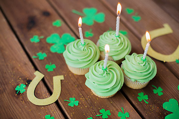 Image showing green cupcakes, horseshoes and shamrock