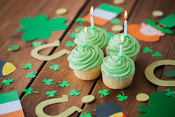 Image showing green cupcakes and st patricks day decorations