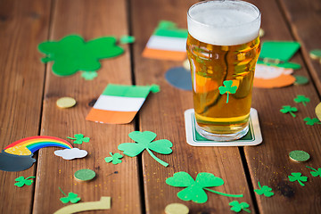 Image showing glass of beer and st patricks day decorations