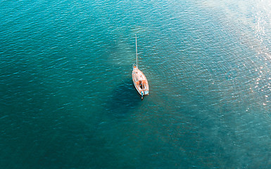 Image showing Overhead yacht on water