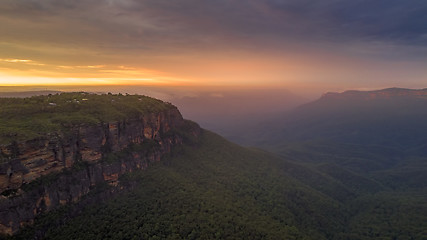 Image showing Sunrise over Jamison Valley Blue Mountains