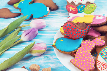 Image showing Tulips and gingerbread cookies