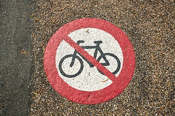 Image showing No cycling area