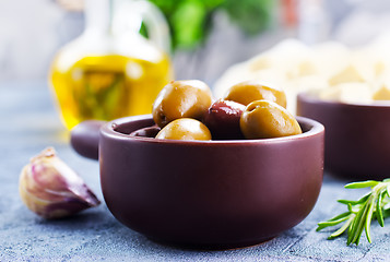 Image showing green olives