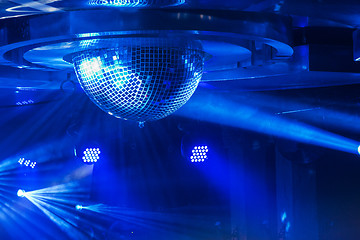 Image showing Disco ball with bright rays