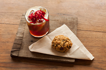 Image showing Cold brew coffee and cookie