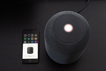 Image showing Installing an Apple HomePod speaker