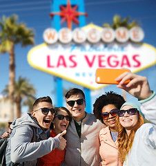 Image showing friends travelling to las vegas and taking selfie