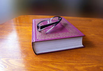 Image showing book with a red cover