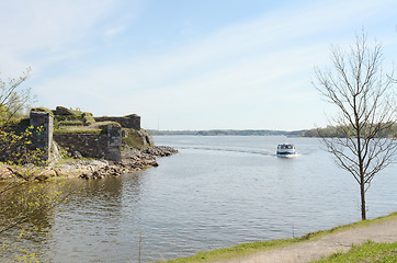 Image showing Small ferry sails around Suomenlinna