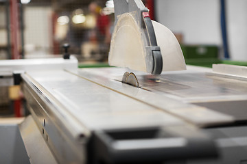 Image showing sliding panel saw at workshop