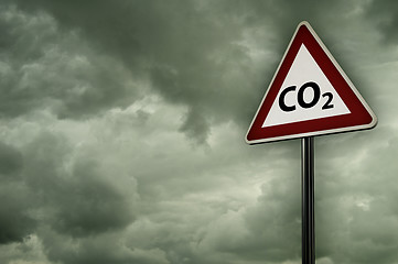 Image showing co2 on roadsign