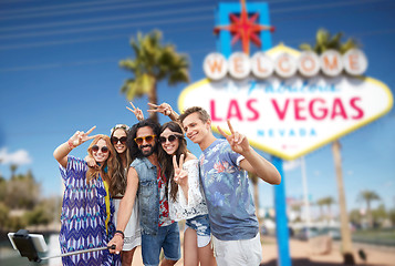 Image showing friends travelling to las vegas and taking selfie