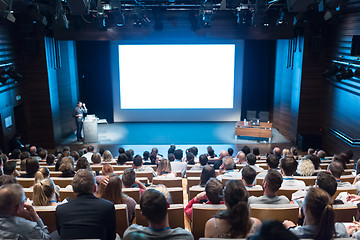 Image showing Speaker giving presentation on health care conference.