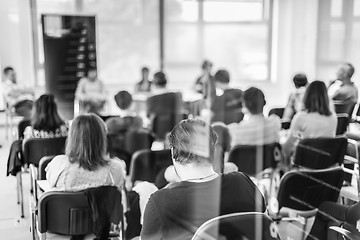 Image showing Round table discussion at Business convention.