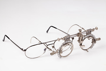 Image showing Optometric Device To Match Lenses