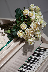 Image showing Roses And Grand Piano