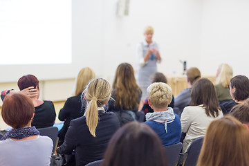 Image showing Woman giving presentation on business conference.