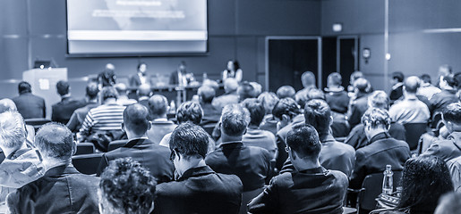 Image showing Round table discussion at Business convention meeting.