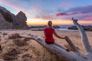 Image showing Watching the sunrise at Queen Victoria Rock Australia
