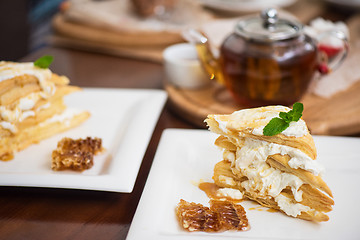 Image showing Honey cake with vanilla cream