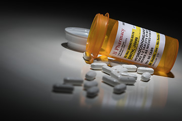 Image showing Hydrocodone Pills and Prescription Bottle with Non Proprietary L