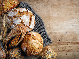 Image showing various freshly baked bread