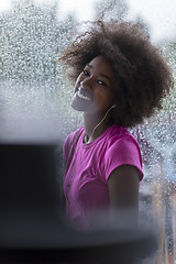 Image showing portrait of young afro american woman in gym