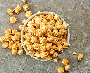 Image showing bowl of caramel popcorn