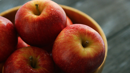 Image showing Closeup of red apples in bowl
