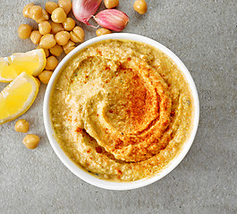 Image showing bowl of hummus