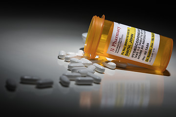 Image showing Hydrocodone Pills and Prescription Bottle with Non Proprietary L