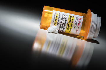 Image showing Hydrocodone Pills and Prescription Bottle with Non Proprietary L