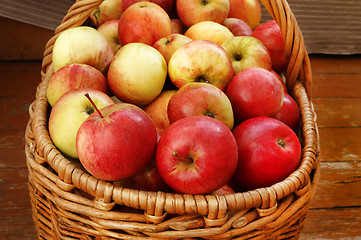 Image showing Bright tasty ripe apples in a basket